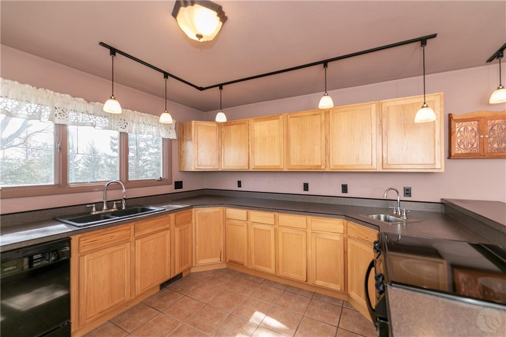 4131 Rimrock Road Property Photo 8