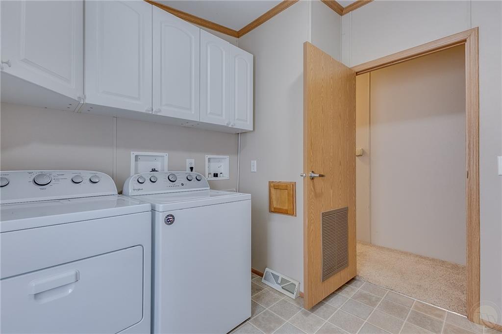 3840 Sandpiper Lane Property Photo 12