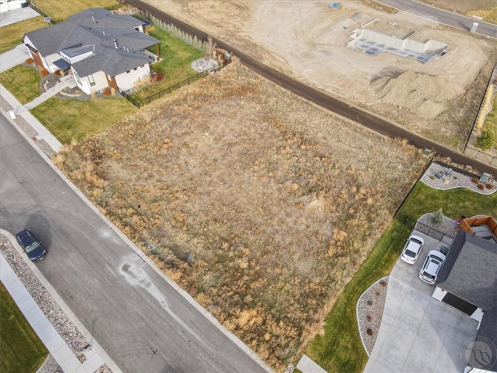 6047 Canyonwoods Drive Property Photo 2