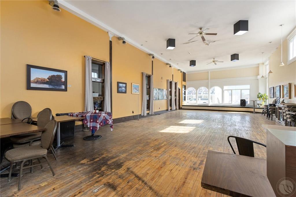 101 Main Property Photo 4