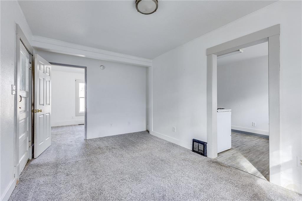 616 1st Property Photo 6