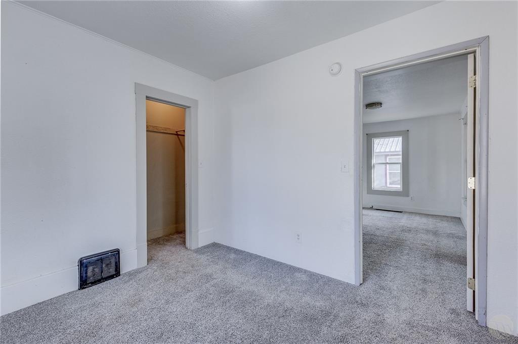 616 1st Property Photo 14