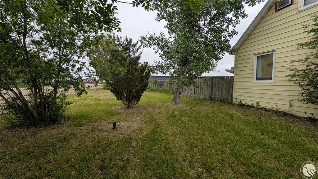 103 N Central Avenue Property Photo 6