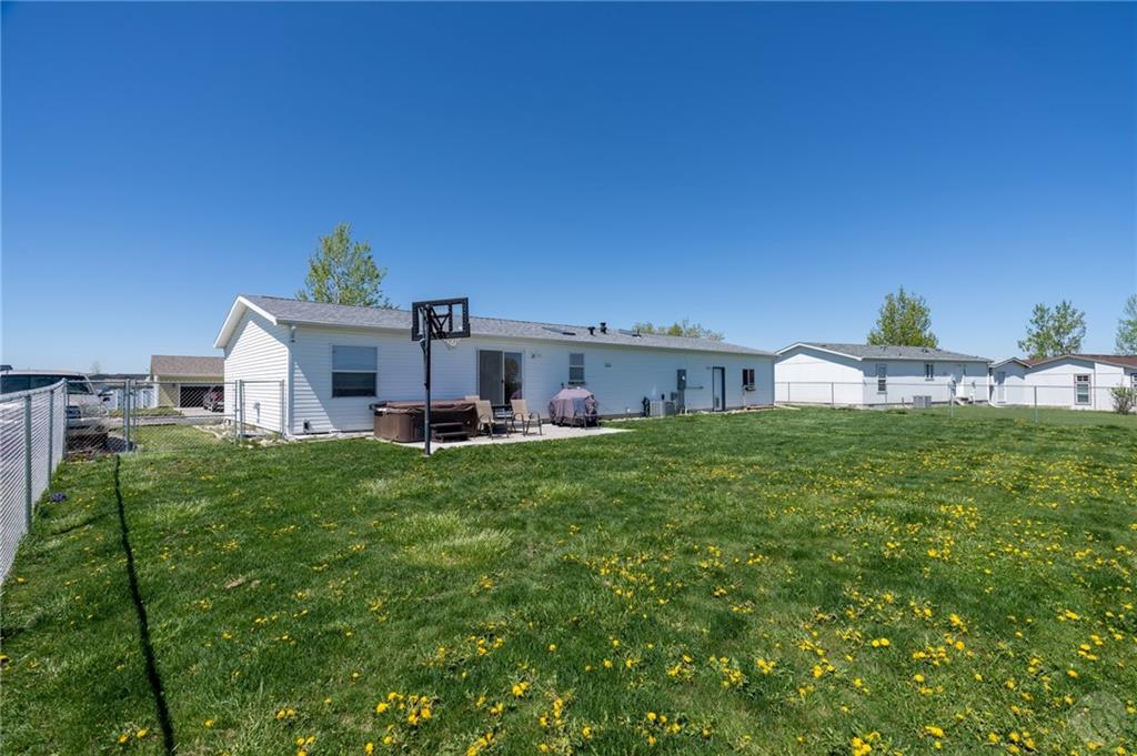 3655 Louis Drive Property Photo 14