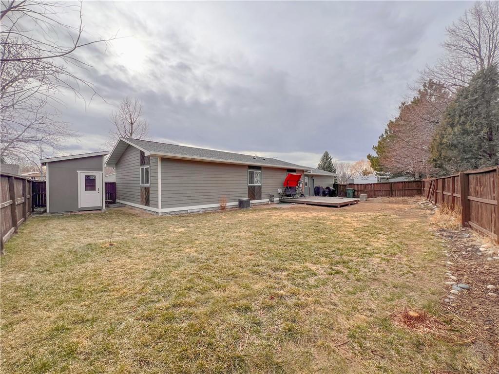 463 Caravan Avenue Property Photo 34