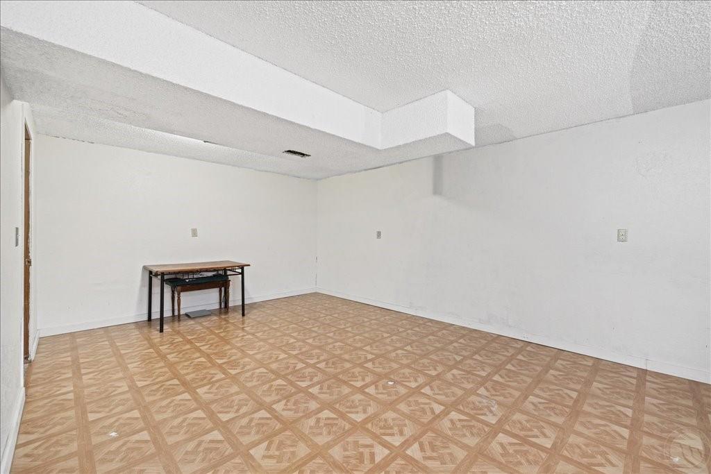 909 S 28th Street Property Photo 18