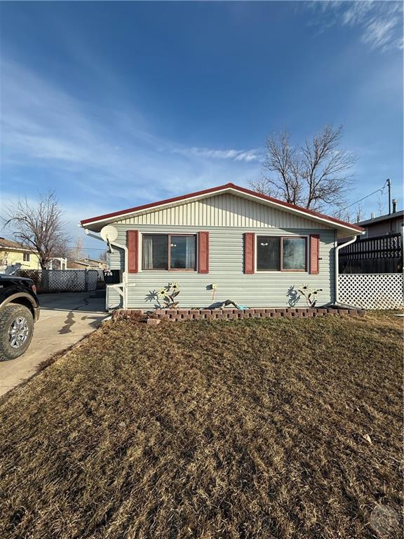 735 W 4th Street Property Photo