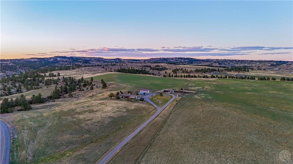 8631 Buffalo Creek Rd. Property Photo 2