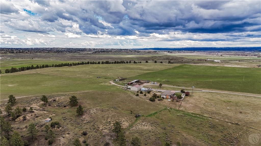 8631 Buffalo Creek Rd. Property Photo 3