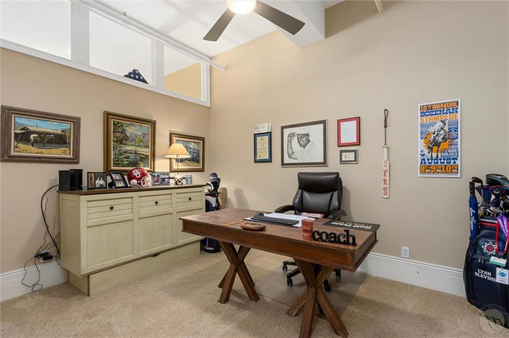 104 N Broadway 302 Property Photo 14