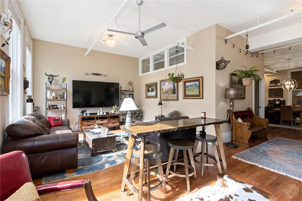 104 N Broadway 302 Property Photo 16