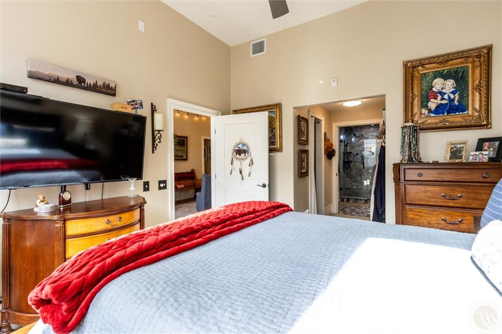 104 N Broadway 302 Property Photo 21