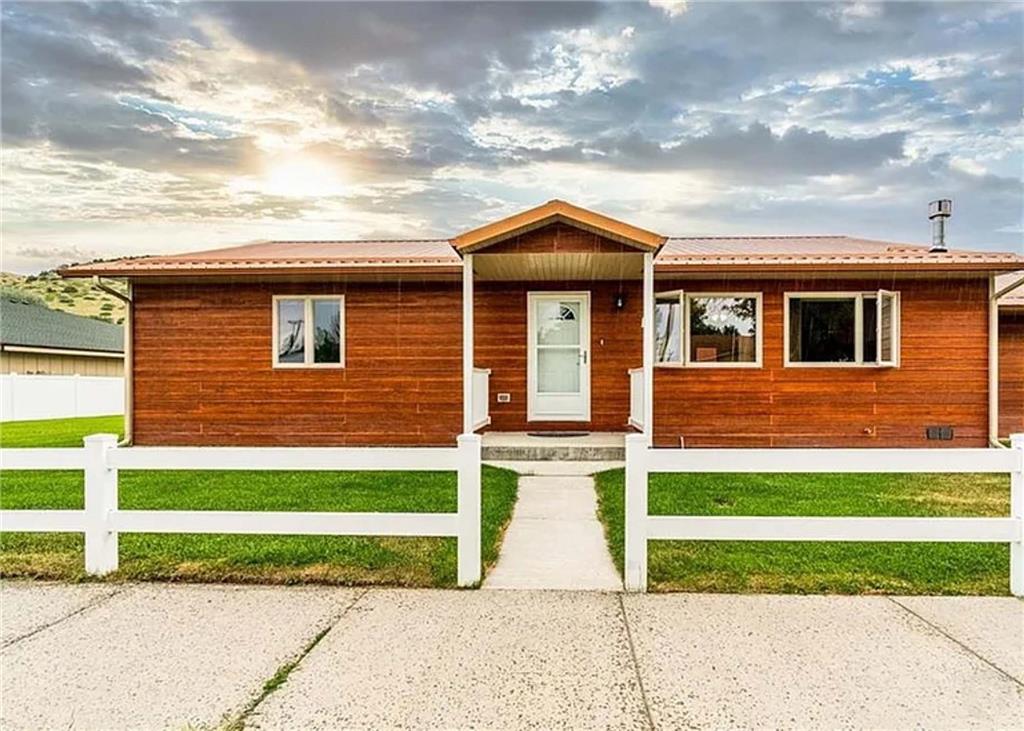 3 Harms Property Photo