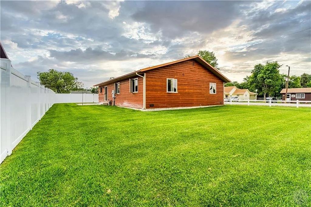 3 Harms Property Photo 4