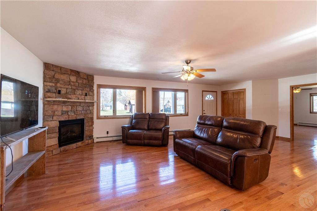 3 Harms Property Photo 11