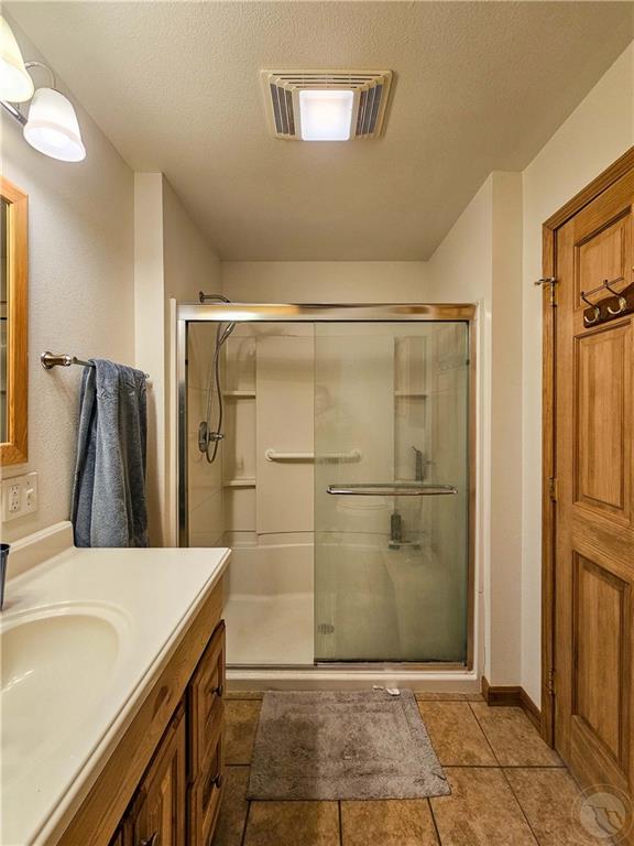 3 Harms Property Photo 18