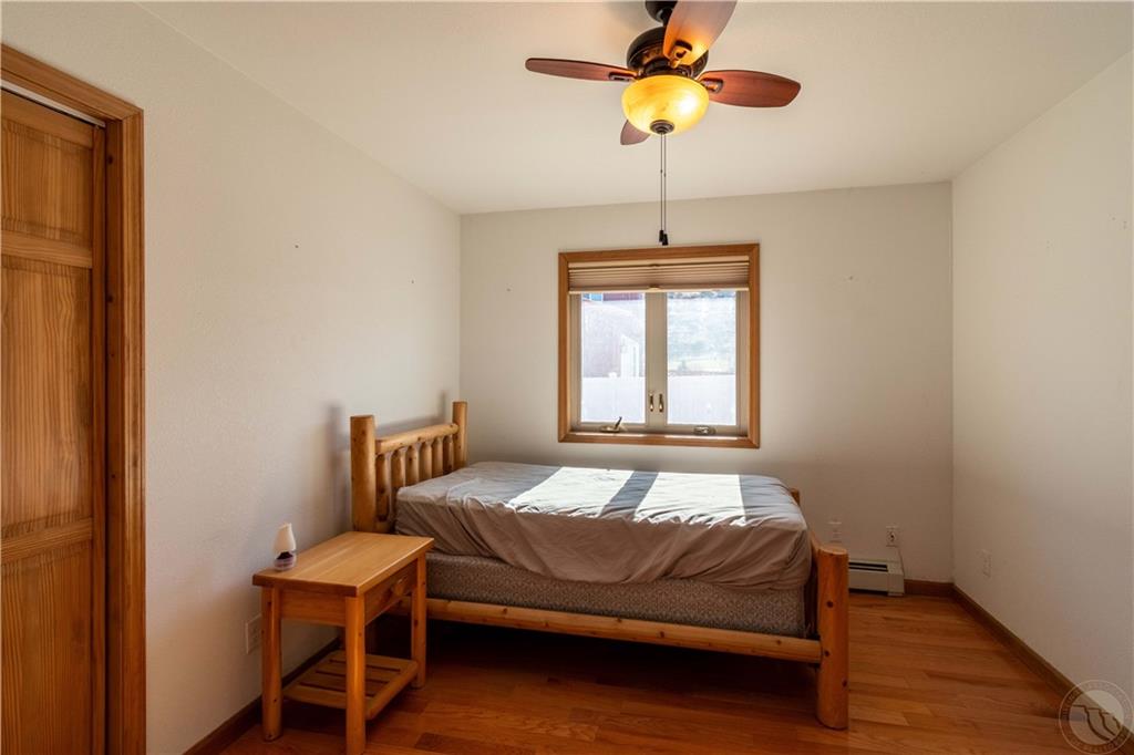 3 Harms Property Photo 22