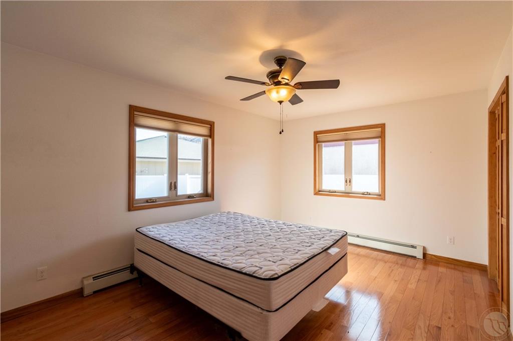 3 Harms Property Photo 23