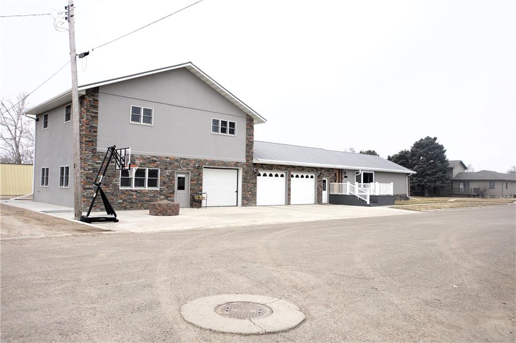 204 7th Property Photo