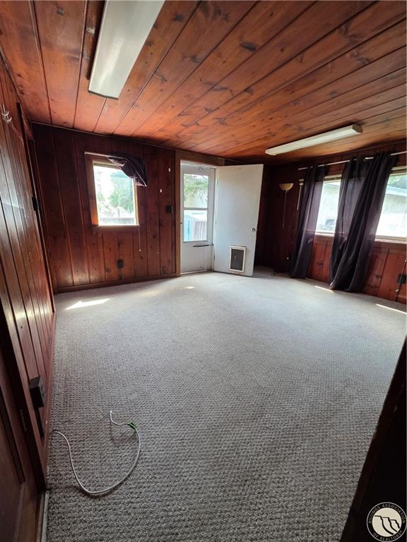 201 S Brooke Stree Property Photo 4