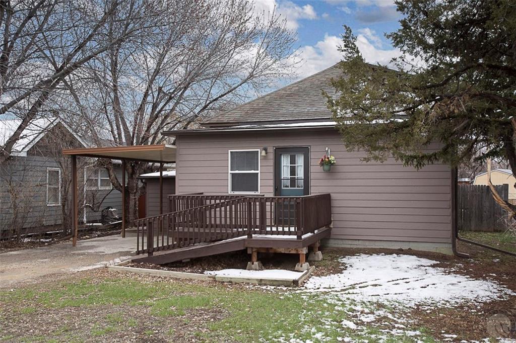 512 W Front Ave Property Photo