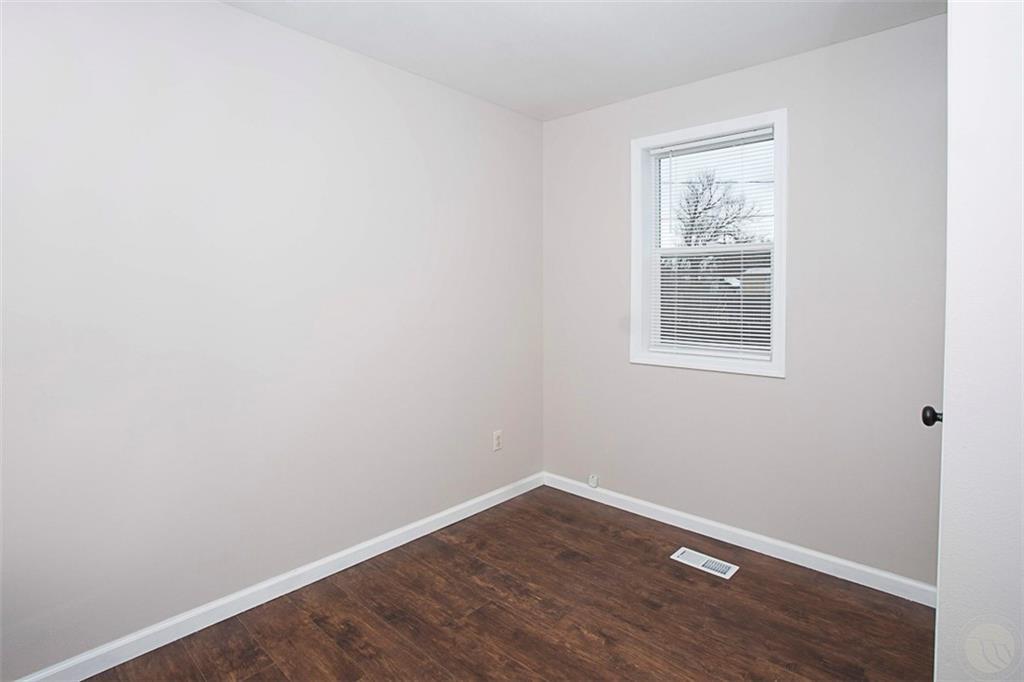 512 W Front Ave Property Photo 11