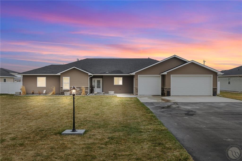 42 Autumn Road Property Photo