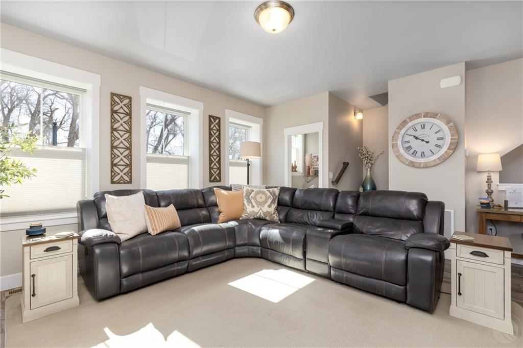 1860 Songbird Drive Property Photo 19