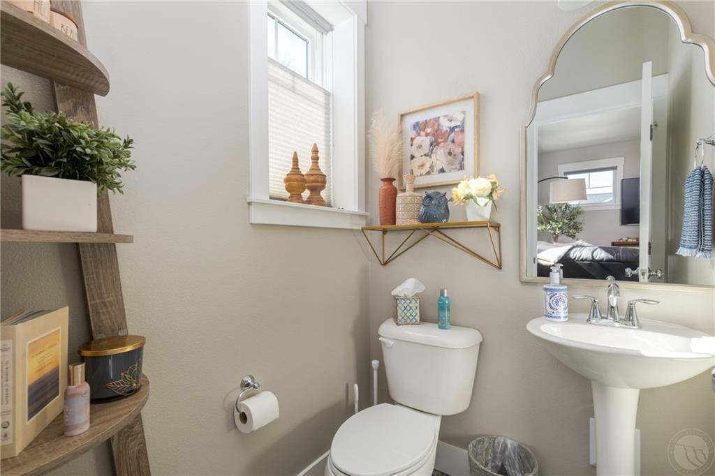 1860 Songbird Drive Property Photo 20