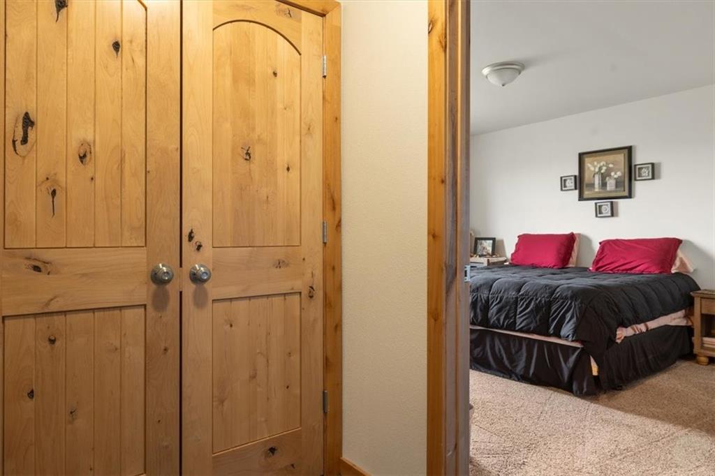 8380 River Run Ln. Property Photo 22