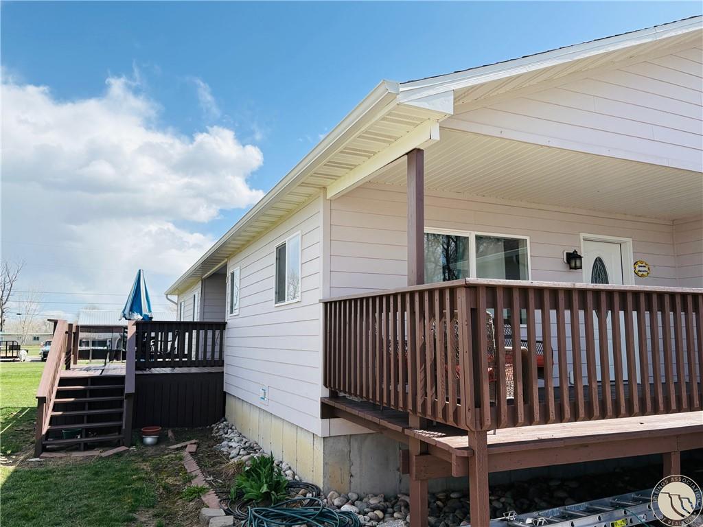 1635 Grape Street Property Photo 3