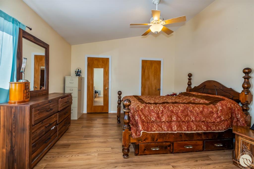 1635 Grape Street Property Photo 17