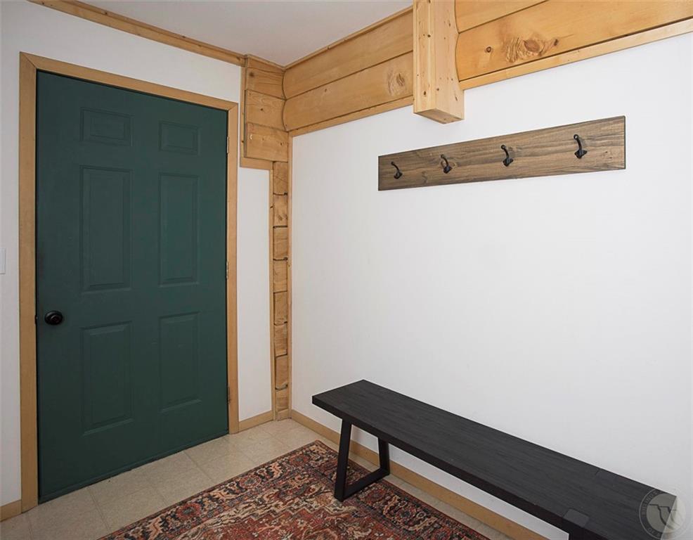1470 Lazy M Street Property Photo 3