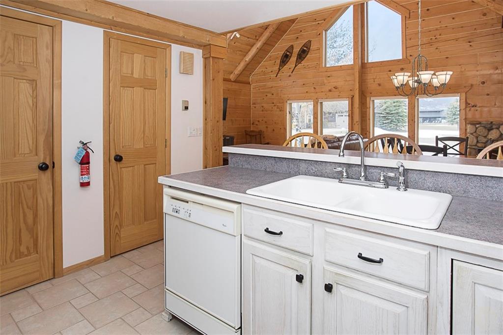 1470 Lazy M Street Property Photo 16