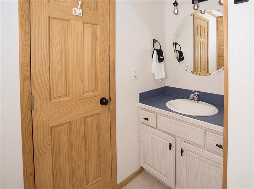 1470 Lazy M Street Property Photo 19