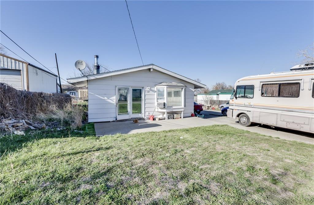 427 Kathy Lane Property Photo 1