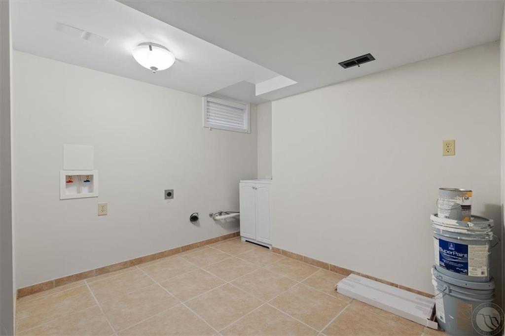2910 Terry Ave. Property Photo 29