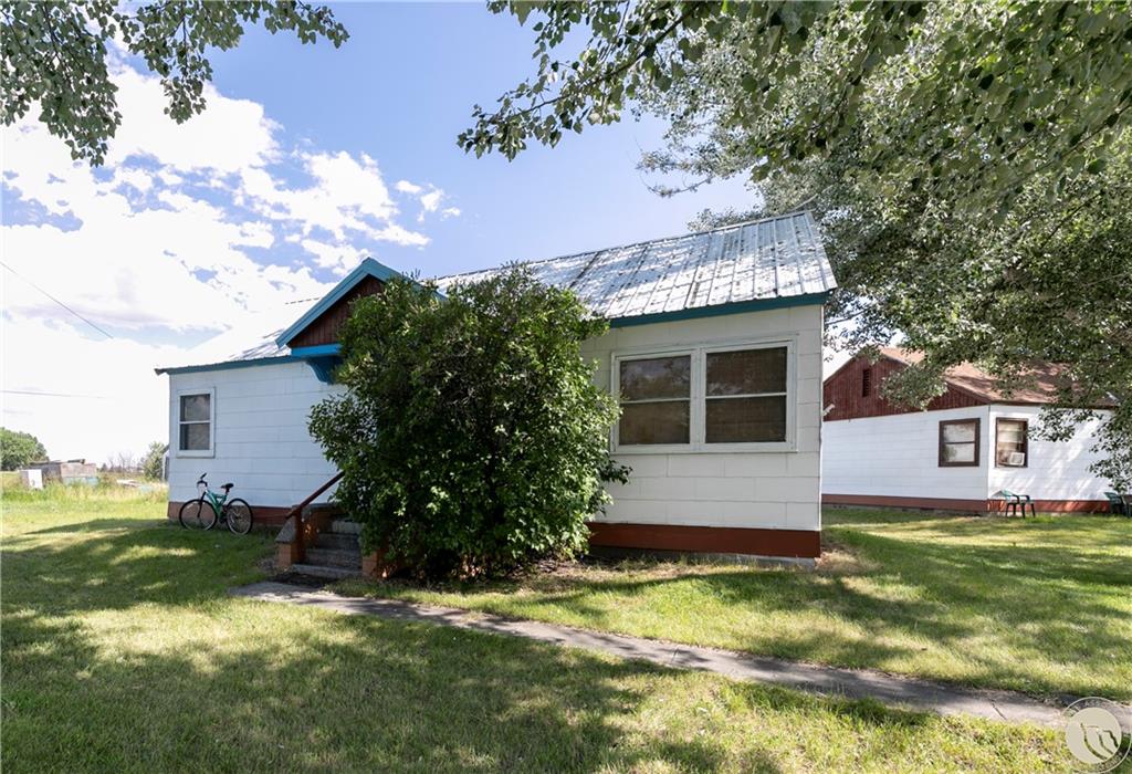 2485 2nd Street Property Photo 1