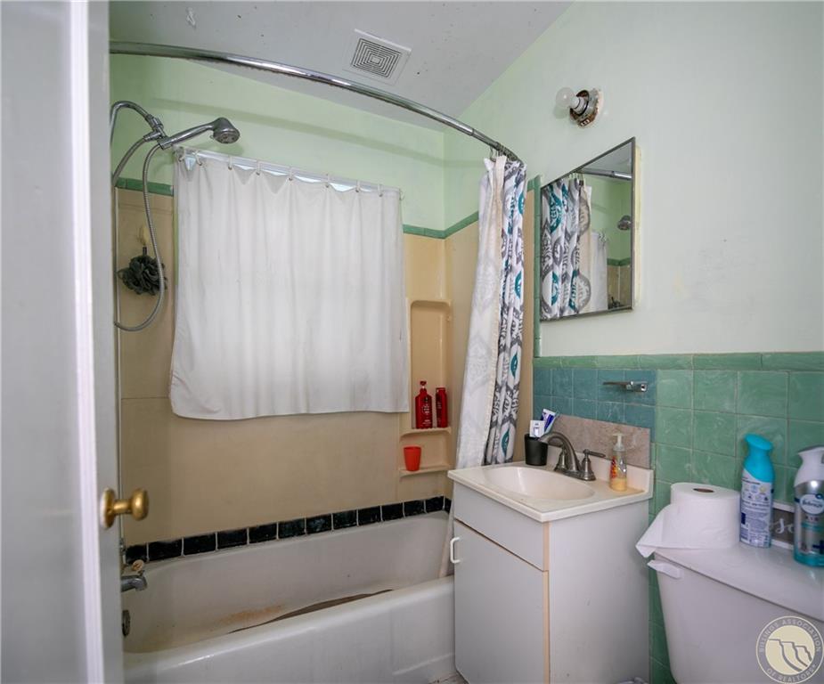 2485 2nd Street Property Photo 8