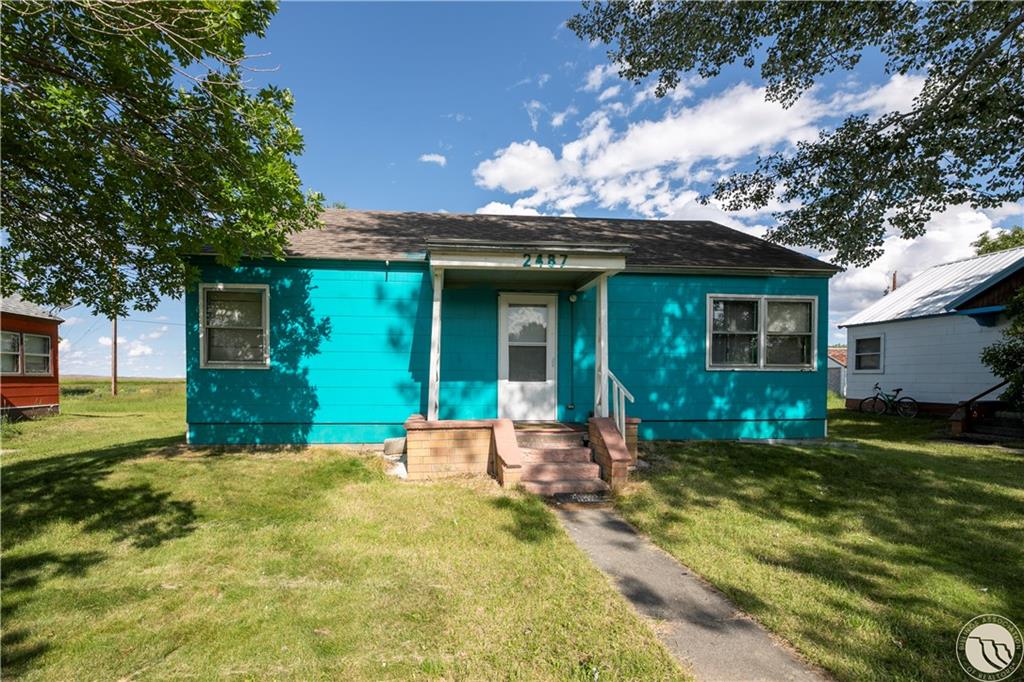 2487 2nd Street Property Photo 1