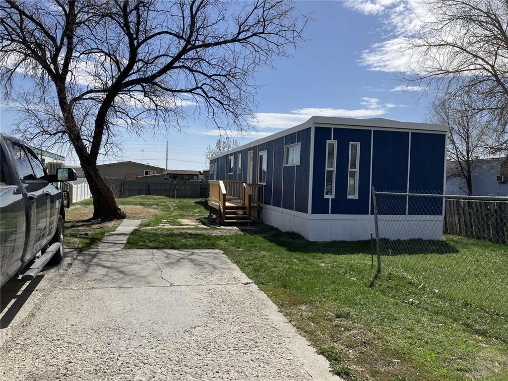 2618 Topeka Property Photo