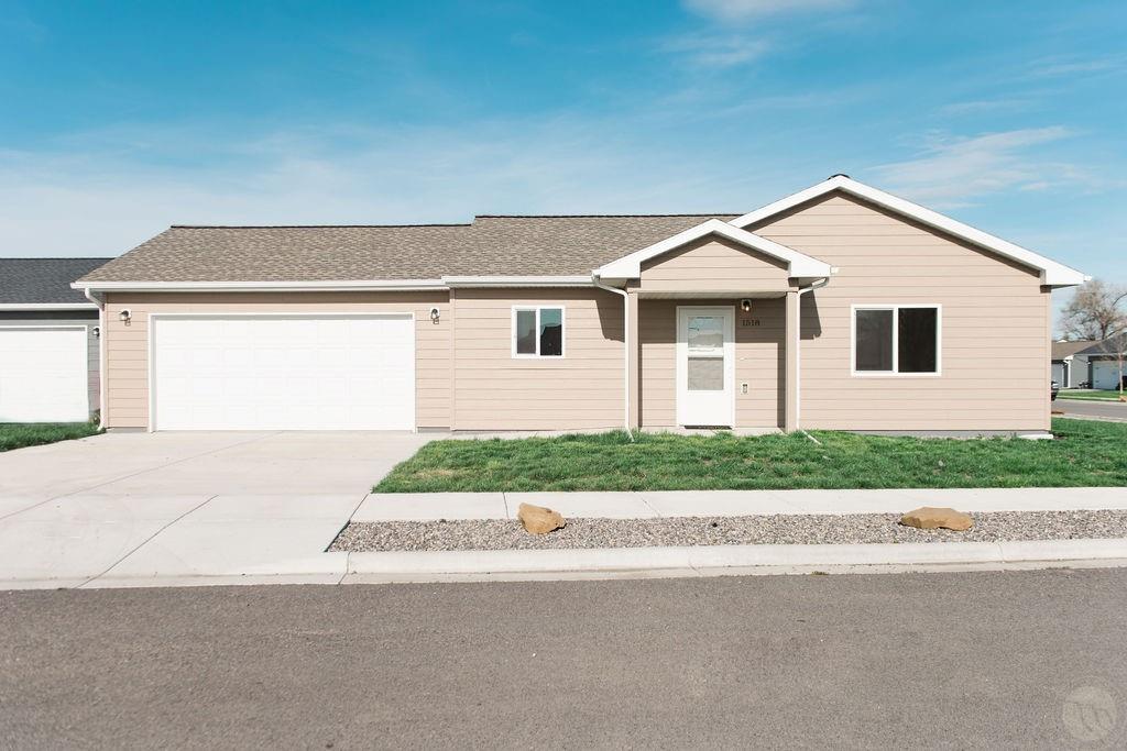 1518 Ping Circle Property Photo 1
