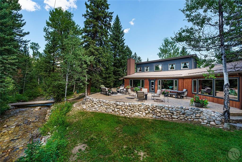 235 Upper Red Lodge Creek Property Photo