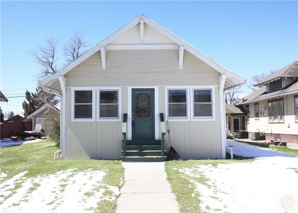 314 N Crow Avenue Property Photo 1