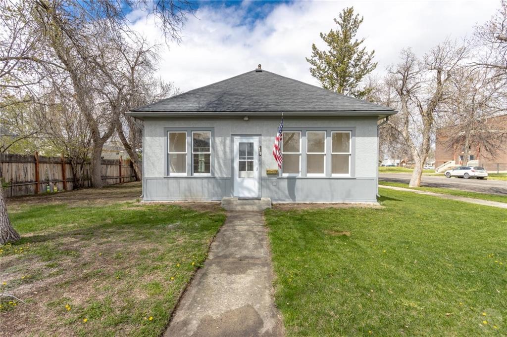 119 E 4th Property Photo