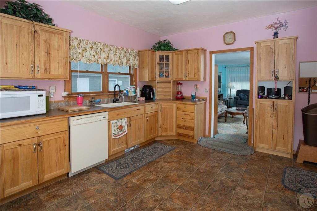 107 N Crawford Avenue Property Photo 9