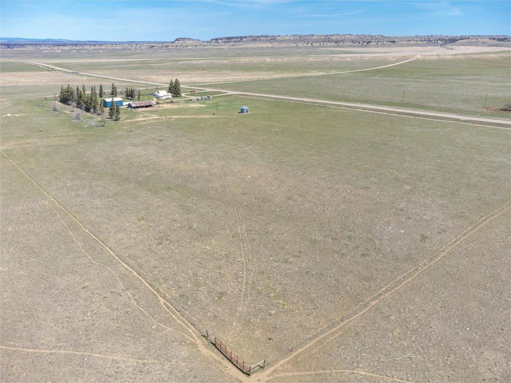 346 Montana Highway 300 Property Photo 7