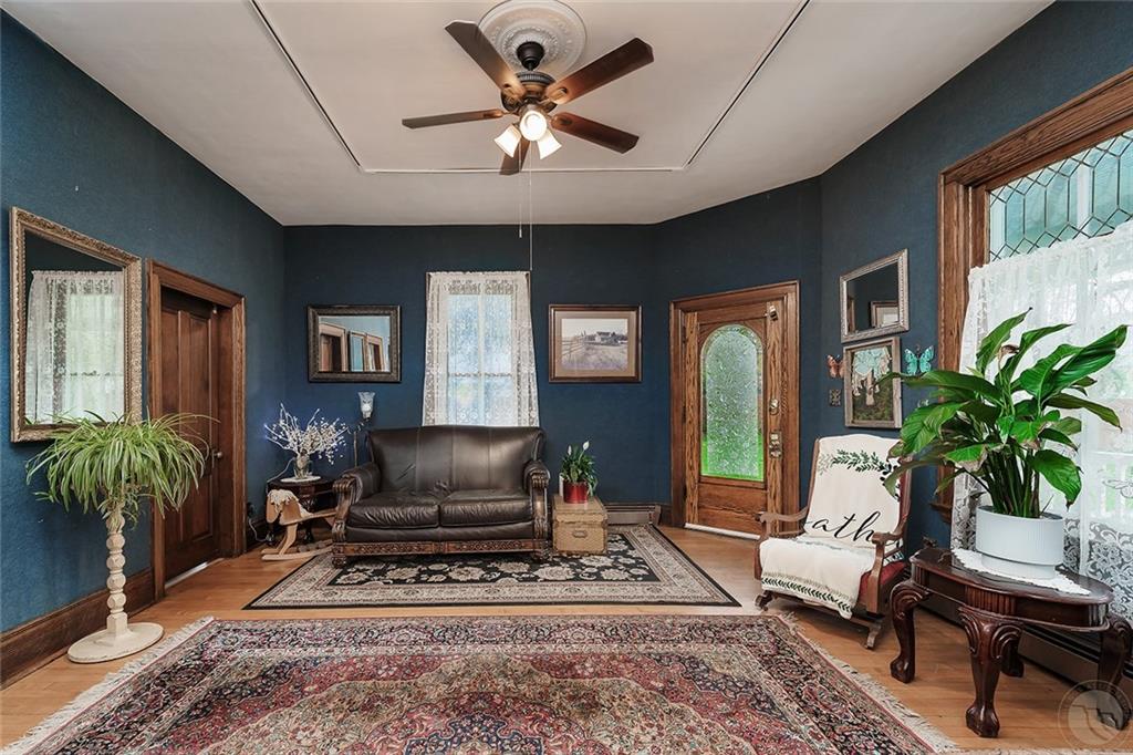 43 N Woodard Ave Property Photo 3