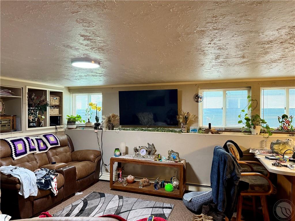 611 Custer Ave Property Photo 13