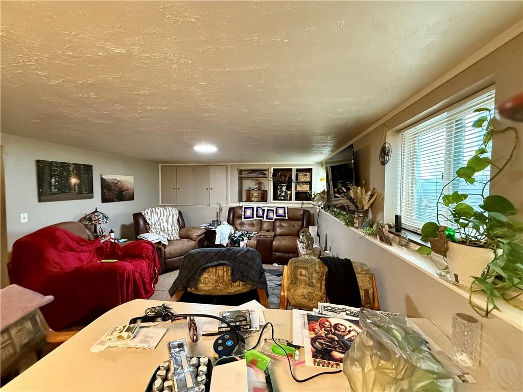 611 Custer Ave Property Photo 17
